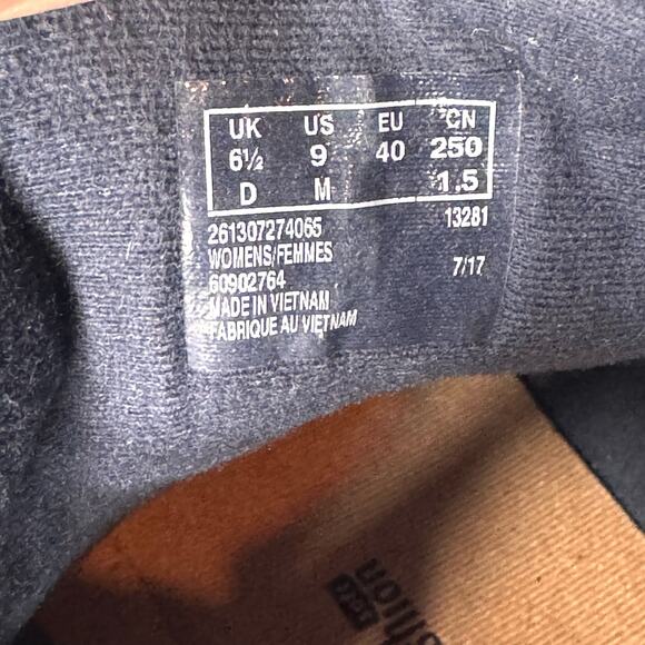 CLARKS Lace Up Boot Women's 9 Tamitha Key Navy Suede Leather Ankle Bootie Casual - Picture 9 of 9